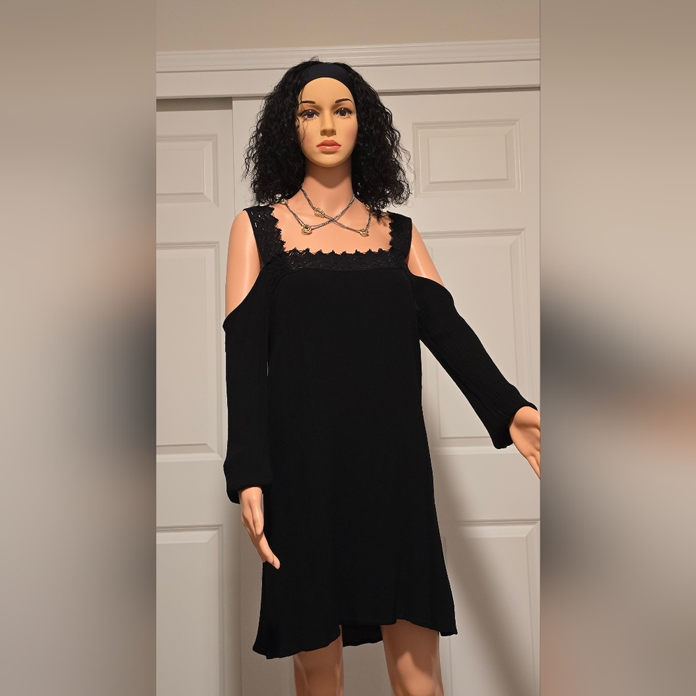 WOMEN'S SEXY BLACK OFF SHOULDER DRESS
